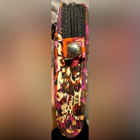 Vera Bradley Front Zip Wristlet in “Rosewood” (RETIRED PATTERN!) - Picture 5 of 5